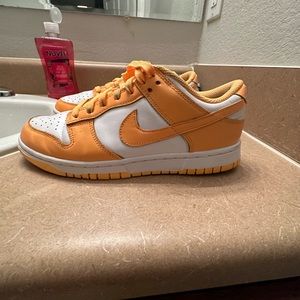 Nike dunk low citron pulse